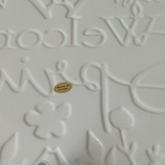 Version International Spring Sign - Picture 12 of 16